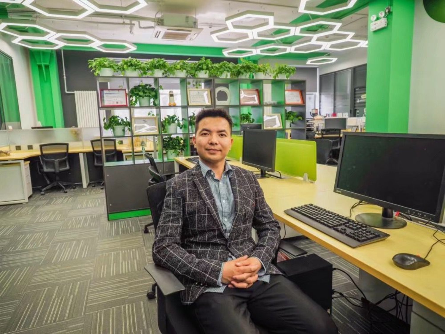 北科大H片
2018级工商管理专业研究生 肖祥应